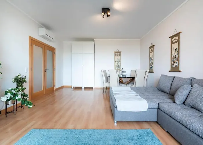 公寓 Oceanview Luxury Amazing Views And Pool 奥良